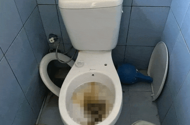 Banyo ve tuvaletler pislik içinde