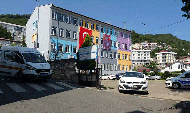 Okul hayatının ilk günü son günü oldu
