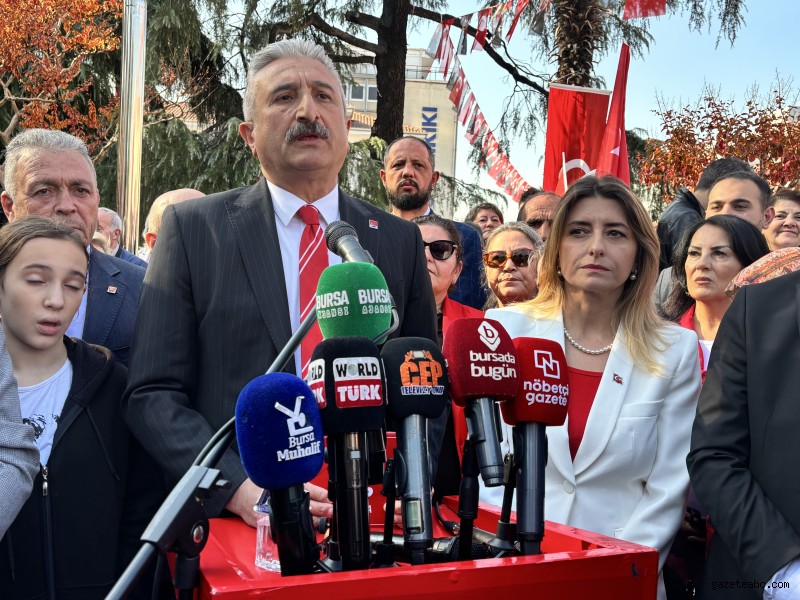CHP Bursa İl Başkanlığı 29 Ekim Çelenk sunma töreni gerçekleşti