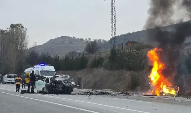 Erzincan’da Feci Kaza : 5 Kişi Hayatını Kaybetti !