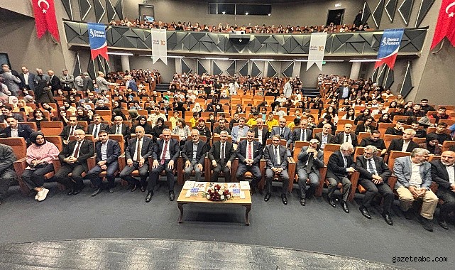 İyilik Okulu 10. Yıl Programı Gerçekleşti