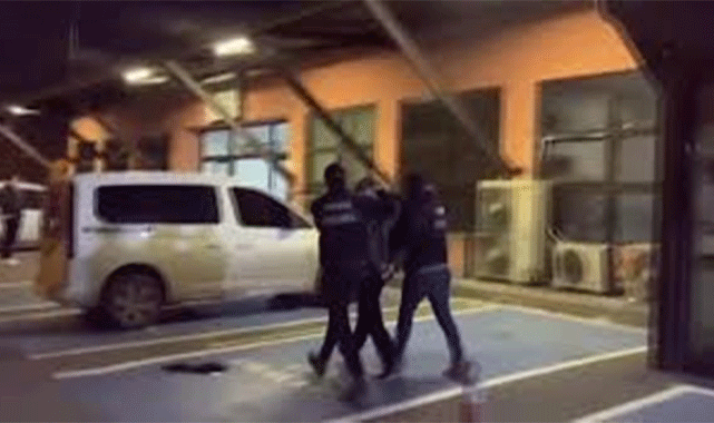 Ünlü Rapçiye Uyuşturucu Suçlamasıyla Gözaltı