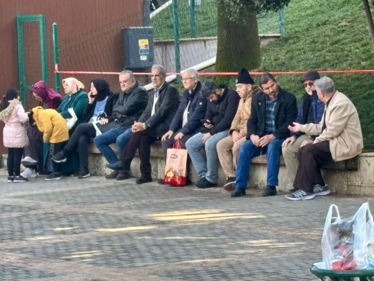 Emekli Maaşı Zammına Tepkiler Büyüyor