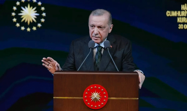 Erdoğan: “Hukuksuzlukları bir bıçak gibi kesip atmalısınız”