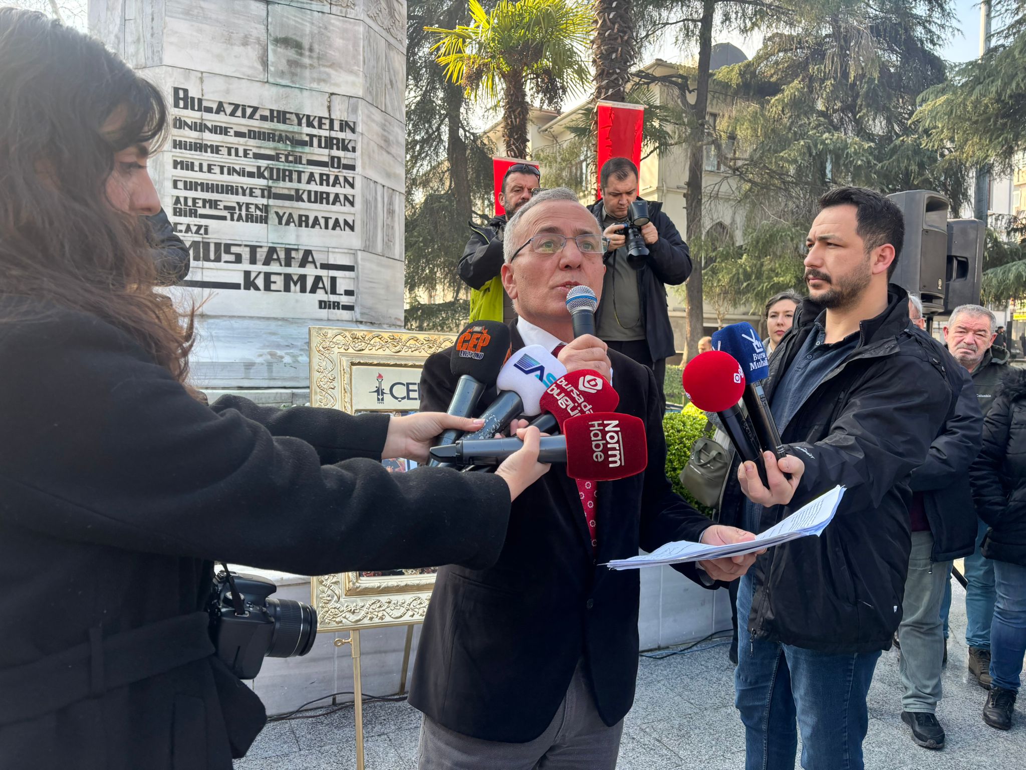 Uğur Mumcu Bursa'da Unutulmadı!