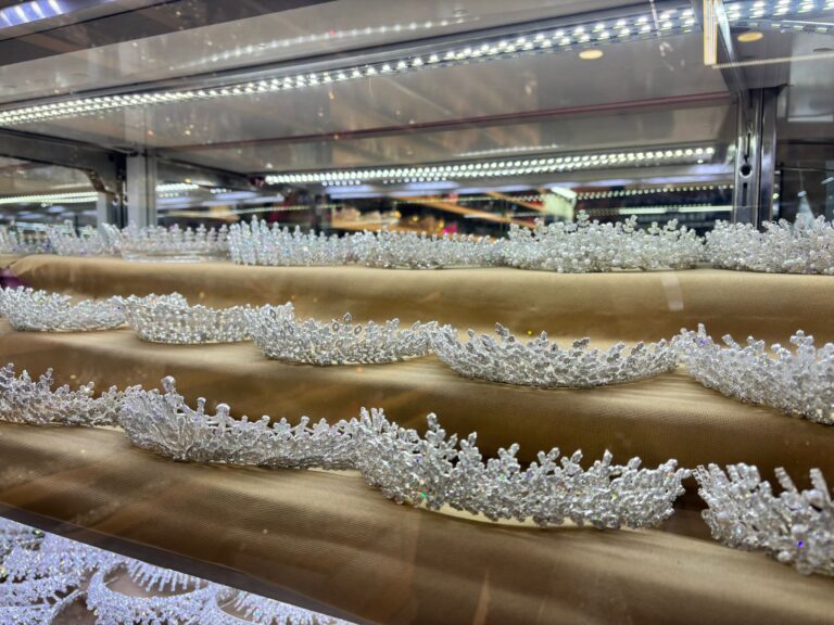 Zarafet ve Işıltı Ön Planda