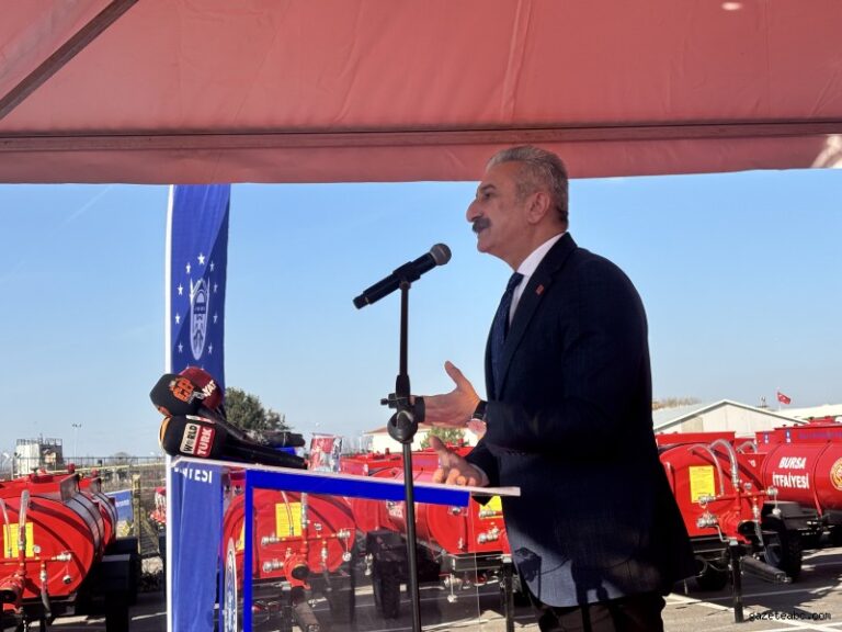 Büyükşehir’den 100 köye 100 su tanker desteği