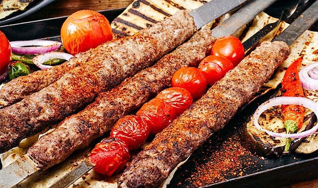 Yine domuz eti rezaleti!