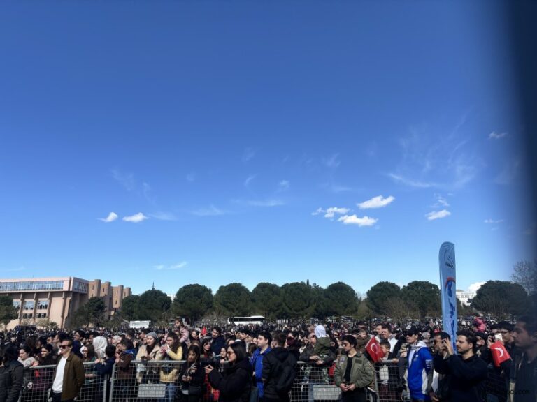 Bursa Semalarında SOLOTÜRK Rüzgarı!