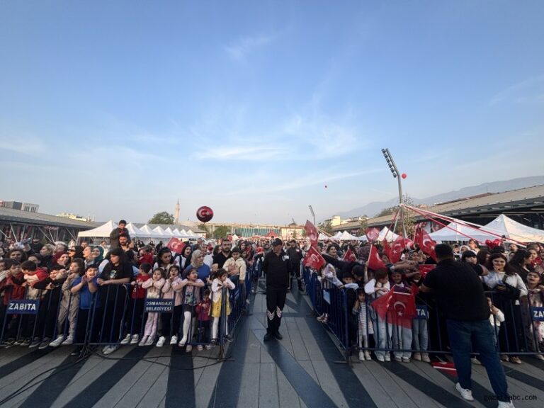 Bursa’da Ecem Boyacı Rüzgarı!