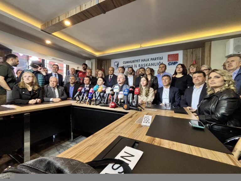 CHP Bursa: “Nefreti Yenecek Olan Sevgidir”