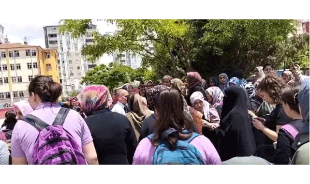 Kuran’ı Kerim’e Böyle Saygısızlık Görülmedi!