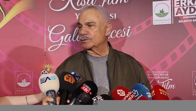 Usta Oyuncu Bursa’da Sanat Severlerle Bir araya geldi