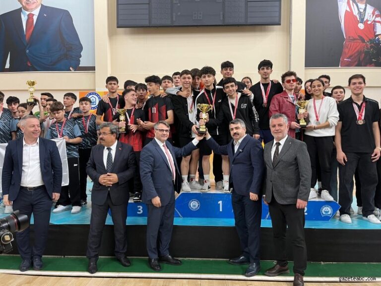 Yıldırım’dan Gençlere Coşkulu Festival