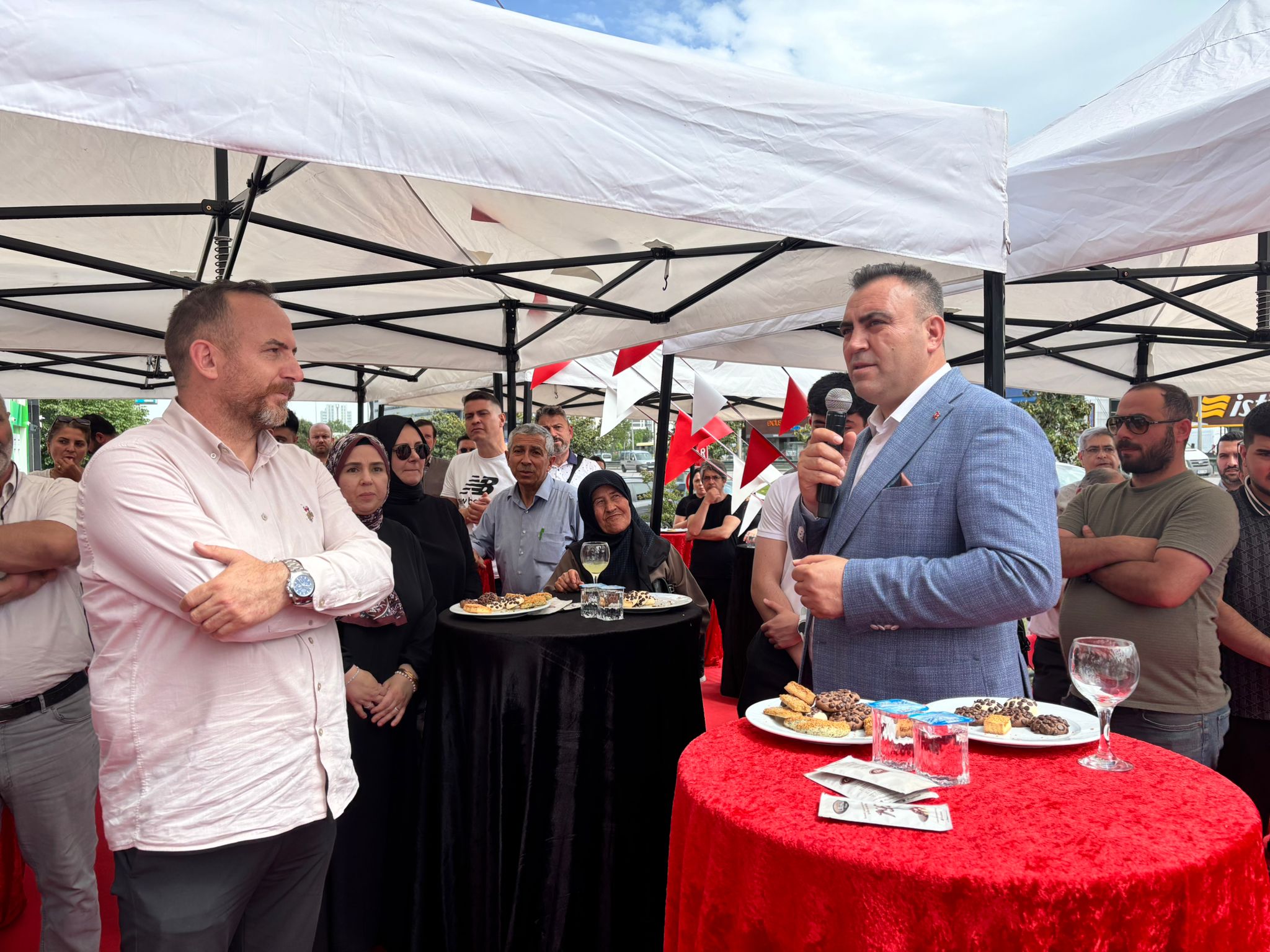 Zore Teknoloji Mağazası Görkemli Bir Törenle Açıldı