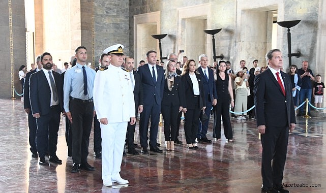 BALKANTÜRDİAS’dan Anıtkabir’e Ziyaret