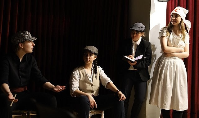 Bursalı gençler, Nâzım Hikmet’i sahneye taşıdı