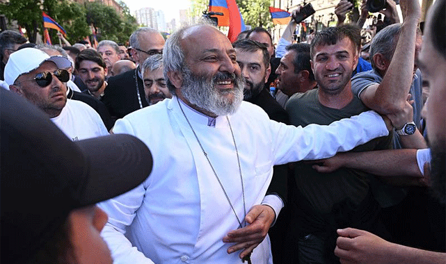Ermenistan’da darbe girişimi!