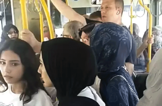 Özel Halk Otobüsünde Engelli Vatandaşa Saygısızlık