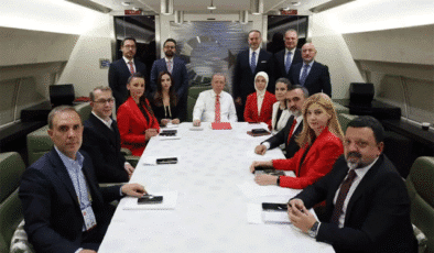 Erdoğan: “Her yerden çok pis kokular geliyor”