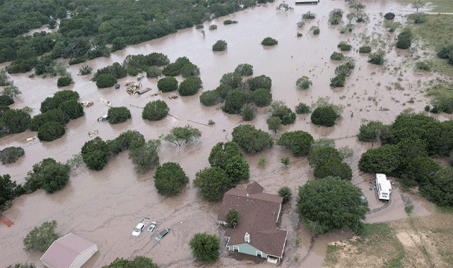 Texas’ta Sel Felaketi