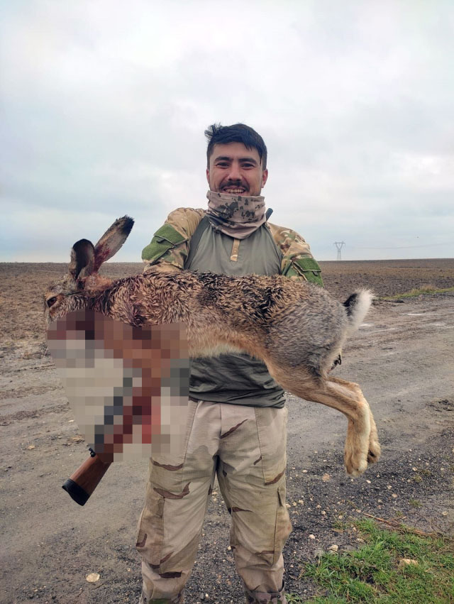 Avcı ve Dev Tavşan Hikayesi