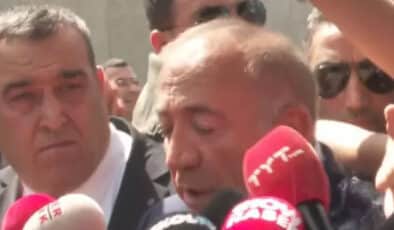 Gürsel Tekin’e Su Şişesi Fırlatıldı