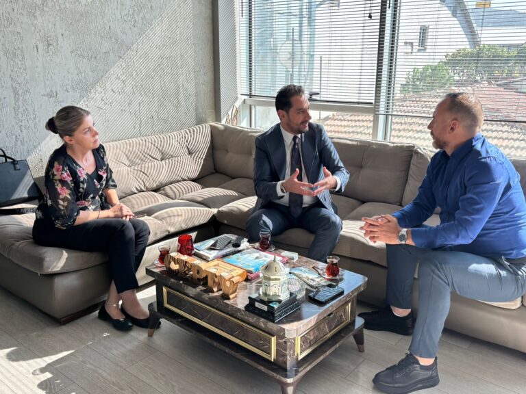 Kırgızistan'dan Dominik'e Ziyaret