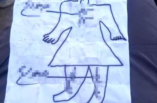 Mezar Kazısında Şok Eden Büyü Objeleri