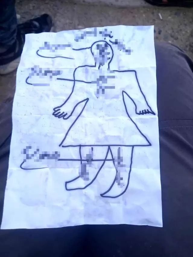 Mezar Kazısında Şok Eden Büyü Objeleri