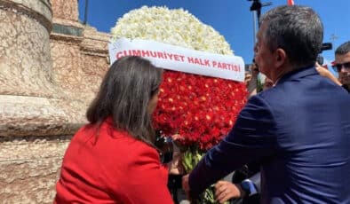 Özgür Özel’den Taksim’de Anma Töreni