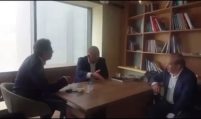 Tekin Masayı Yumrukladı: “Beni Partiden Atıyorlar”