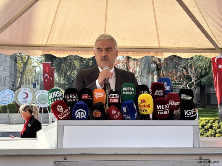 Bursa Valiliğinden Coşkulu Bayram Kutlaması