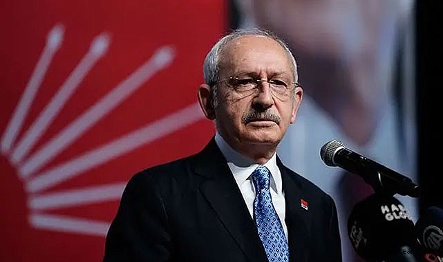 Eski Genel Başkanın Siyasi Hayatı Bitti