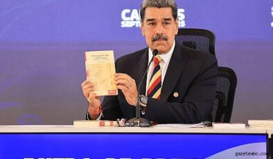 Maduro: “Venezuela Halkı Kenetlenmeli”