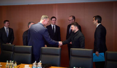 Berlin’de Kritik Zirve