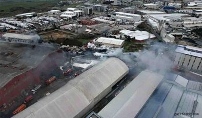 Esenyurt’ta Hırdavat Fabrikasında Yangın