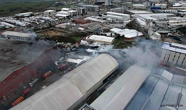 Esenyurt’ta Hırdavat Fabrikasında Yangın