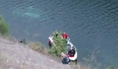 Eşini ve Çocuğunu Öldürmekle Suçlanan Doktor İntihar Etti