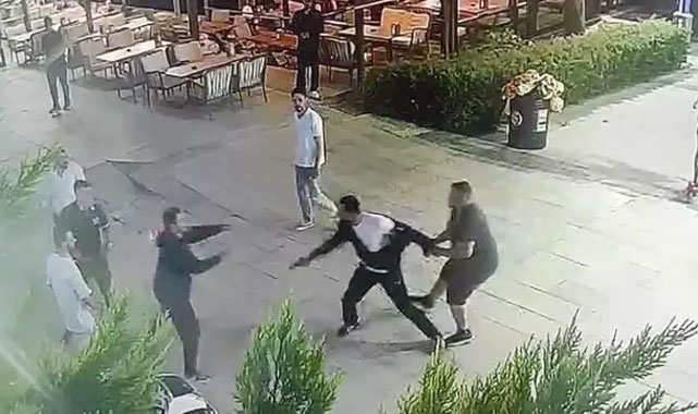 İzmit’te Kafede Kanlı Kavga