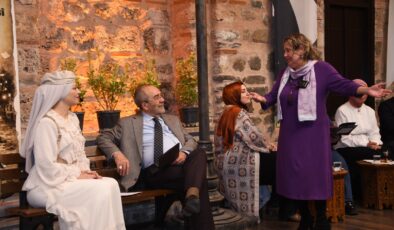 Orhan Veli’nin Şiir Dolu Hayatı Osmangazi’de Sahnelendi