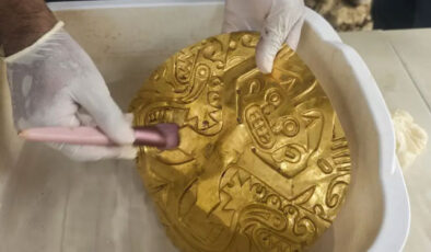 Antik Mezardan Altın Fışkırdı