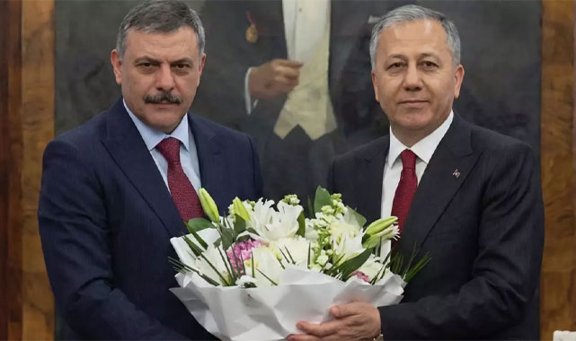 İçişleri Bakanlığı’nda devir teslim!