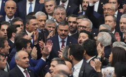 Meclis’te Yumruklu Kavga