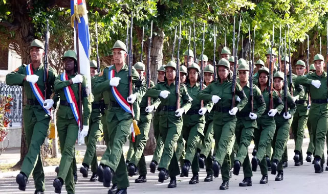 ABD Tehditlerine Karşı Küba Alarmda