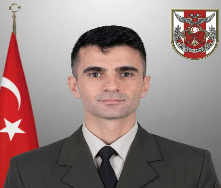 Ağrı'da askeri araç kaza yaptı