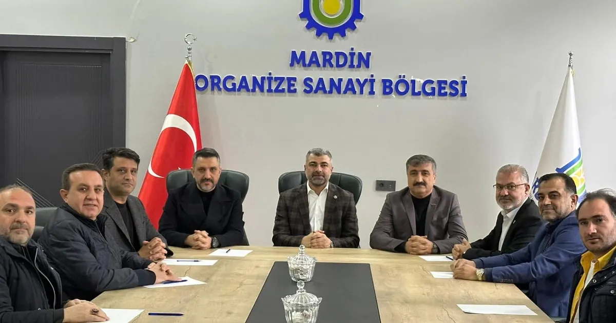 AK Partili Faruk Kılıç tekstilcileri dinledi