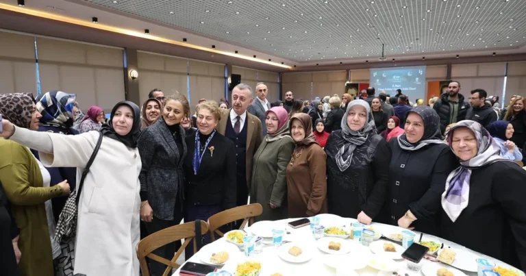 AK Partili kadınlardan “Kardeşlik İftarı”