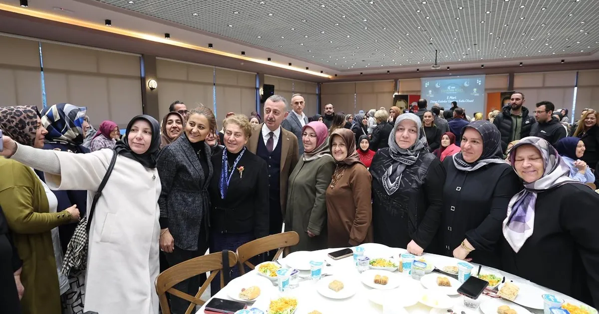 AK Partili kadınlardan “Kardeşlik İftarı”