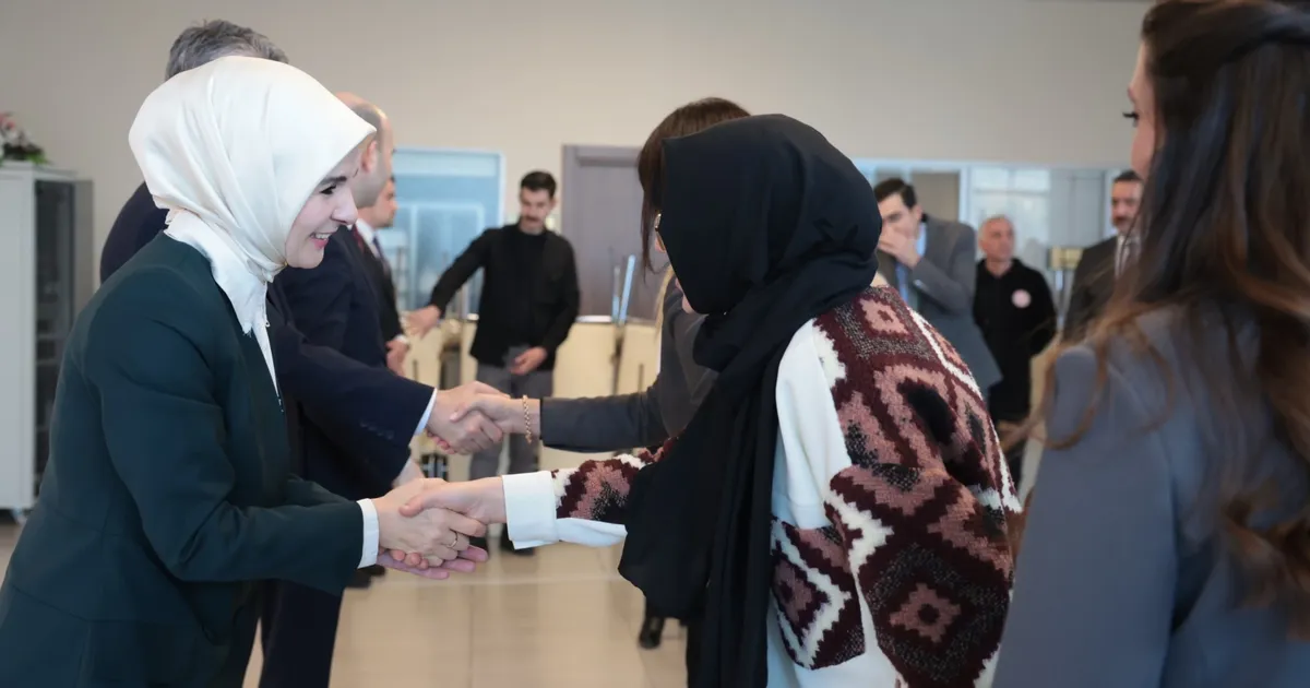 Bakan Göktaş, personeli ile bayramlaştı